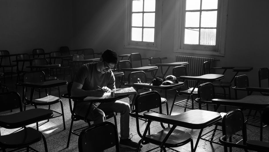 Портрет преподавателя Марии Лопес
